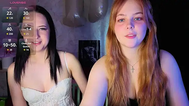 Elle Funning online show from April 18, 2026, 6:16 am