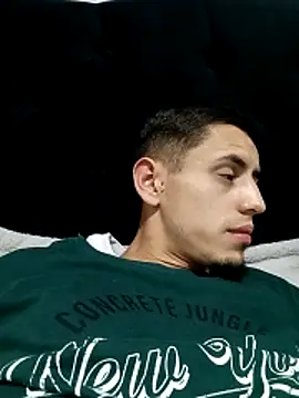 Snapshot of Cristianramos199 chatting on February 25, 2026, 2:23 am Cristianramos199 online show from February 25, 2026, 2:23 am