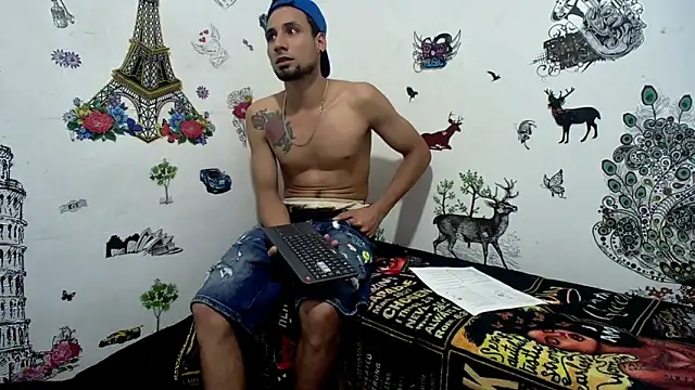 Couplesweethot online show from March 24, 2026, 1:27 am