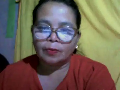 Flowerblossom123 online show from June 3, 2026, 2:33 pm
