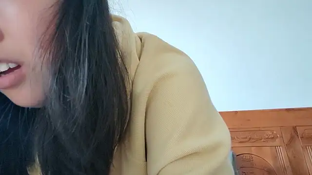 Hannah-33 online show from February 27, 2026, 6:57 am