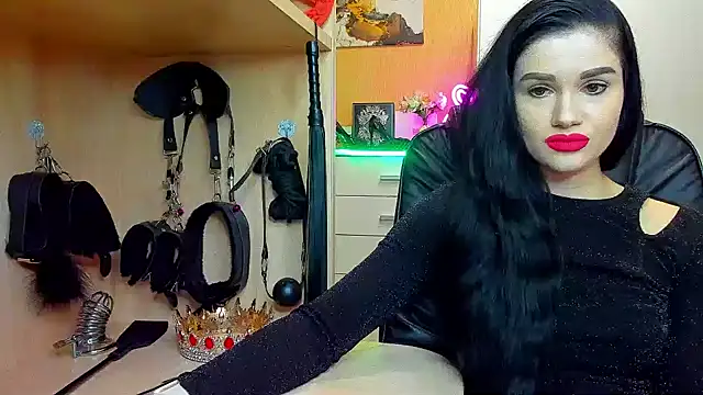 KristiTopxx online show from April 10, 2026, 6:04 pm