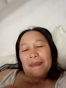 heesuu11 online show from April 1, 2026, 1:41 pm