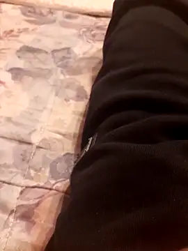 ilcazzone32 online show from February 24, 2026, 7:48 pm