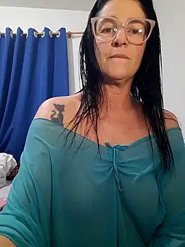 Camilegaucha online show from August 1, 2026, 1:03 am