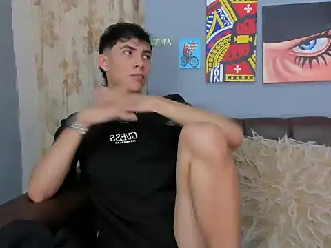 Snapshot of AronTawers chatting on February 26, 2026, 9:48 pm AronTawers online show from February 26, 2026, 9:48 pm