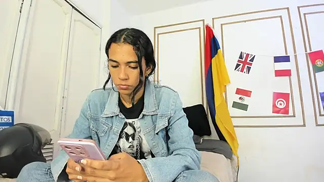 Snapshot of emily_gaviria1 chatting on June 14, 2026, 12:28 pm emily gaviria1 online show from June 14, 2026, 12:28 pm