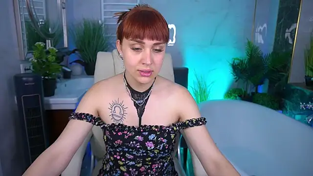 Snapshot of DawnGwin chatting on June 10, 2026, 6:03 am DawnGwin online show from June 10, 2026, 6:03 am