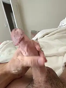 Snapshot of SlangingD chatting on February 27, 2026, 7:24 pm SlangingD online show from February 27, 2026, 7:24 pm