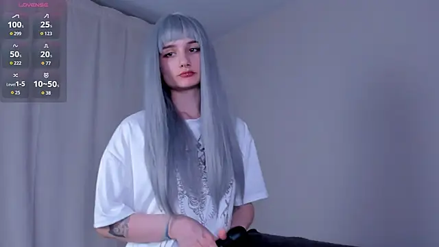 kira montelle online show from April 5, 2026, 7:09 pm