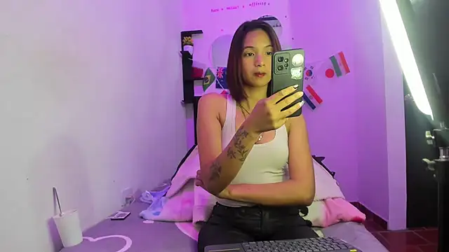 Snapshot of sapphire_brown20 chatting on July 10, 2026, 11:49 pm sapphire brown20 online show from July 10, 2026, 11:49 pm