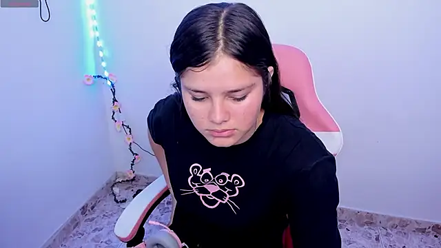 Snapshot of trianna_sweet chatting on February 26, 2026, 1:33 pm trianna sweet online show from February 26, 2026, 1:33 pm