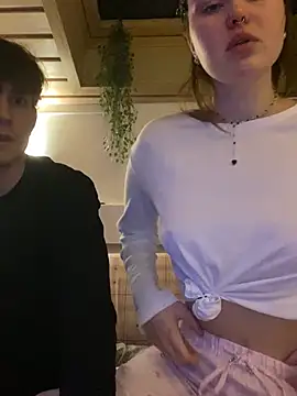 Snapshot of meowmiu chatting on February 23, 2026, 10:21 pm meowmiu online show from February 23, 2026, 10:21 pm