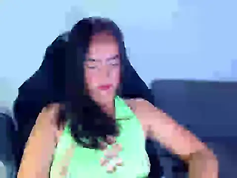 Snapshot of dreamgirlxxx1 chatting on March 25, 2026, 12:11 am dreamgirlxxx1 online show from March 25, 2026, 12:11 am