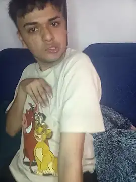 Snapshot of WillowPill5 chatting on March 3, 2026, 8:49 pm WillowPill5 online show from March 3, 2026, 8:49 pm