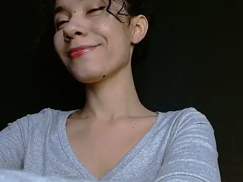 helena hadler online show from April 16, 2026, 7:58 pm