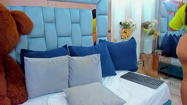 isabellablazee online show from March 10, 2026, 10:19 am