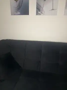 xluxulua online show from March 7, 2026, 11:32 pm