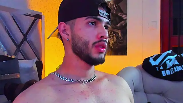 Vincentblack online show from April 6, 2026, 5:52 am