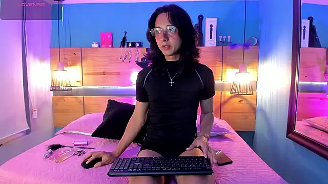 Elisasue online show from March 19, 2026, 3:39 am