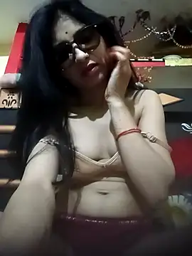 Snapshot of Rashmika_Mandana chatting on May 5, 2026, 2:25 am Rashmika Mandana online show from May 5, 2026, 2:25 am