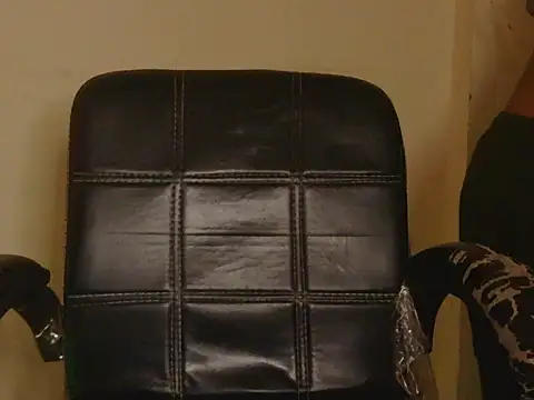 cute yashi online show from April 17, 2026, 1:14 pm