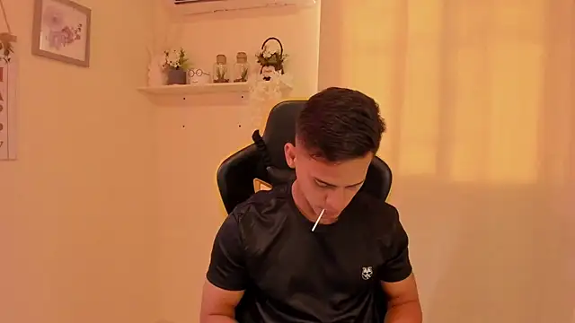 sexy andres01 online show from March 9, 2026, 3:26 pm