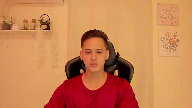 Snapshot of sexy_andres01 chatting on May 1, 2026, 2:11 pm sexy andres01 online show from May 1, 2026, 2:11 pm