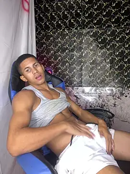 Snapshot of Joel_hot1 chatting on June 3, 2026, 4:02 am Joel hot1 online show from June 3, 2026, 4:02 am