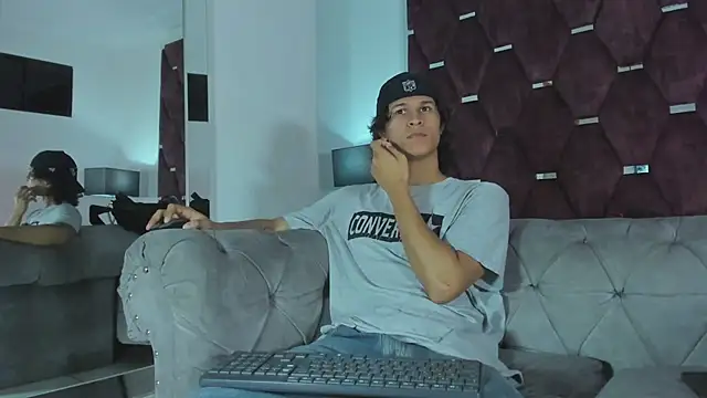 TonyBenedetti online show from April 22, 2026, 8:37 pm