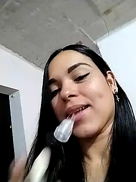 ValentinaSmith03 online show from March 3, 2026, 1:40 pm