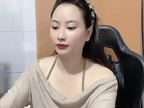 Sunny2868 online show from April 4, 2026, 2:18 am