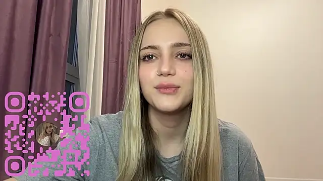 DebiCoppolino online show from February 25, 2026, 3:12 pm