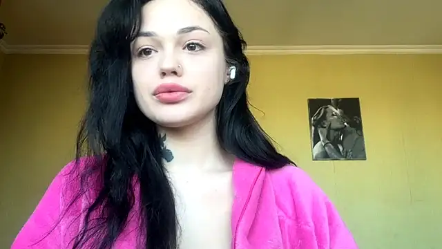 Jennifer anniston online show from March 8, 2026, 7:22 am