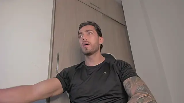 Axel  Blaze online show from March 12, 2026, 12:20 pm