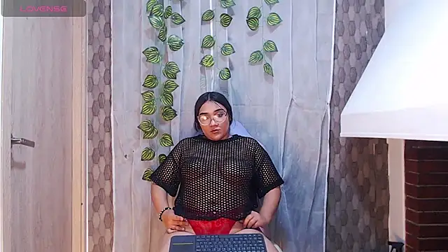 anyela donecm online show from March 31, 2026, 7:05 pm