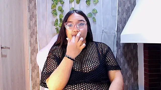 anyela donecm online show from April 11, 2026, 7:39 pm