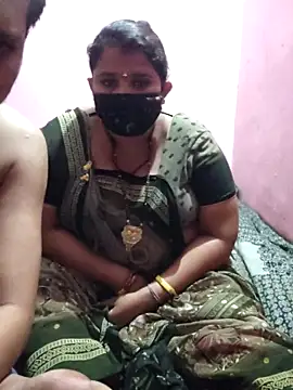 Snapshot of gujjuhotcouple chatting on April 19, 2026, 6:10 pm gujjuhotcouple online show from April 19, 2026, 6:10 pm