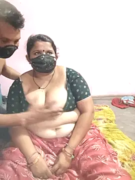 Snapshot of gujjuhotcouple chatting on May 26, 2026, 4:49 pm gujjuhotcouple online show from May 26, 2026, 4:49 pm