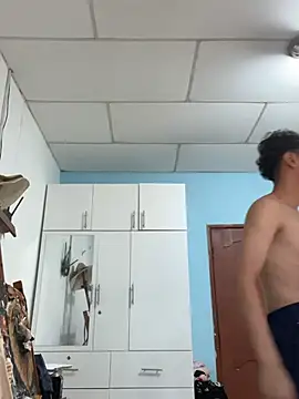 Snapshot of Gonzalogz chatting on April 13, 2026, 4:33 pm Gonzalogz online show from April 13, 2026, 4:33 pm