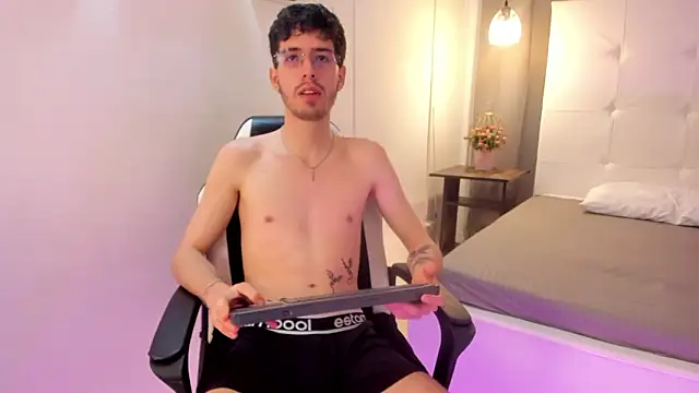 Jason 23   online show from March 1, 2026, 1:33 pm