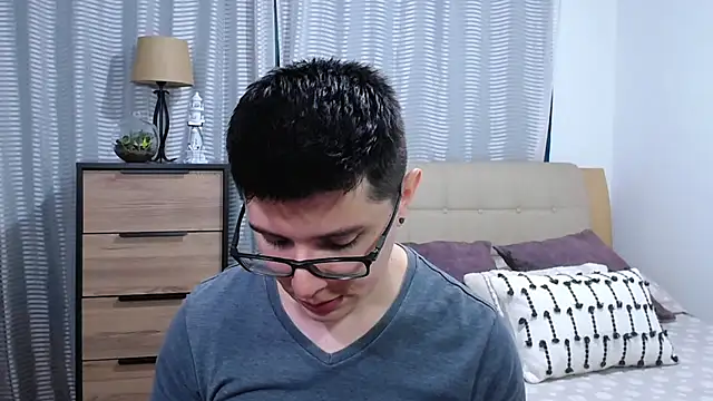 BlackFoXXX69 online show from June 19, 2026, 10:04 pm