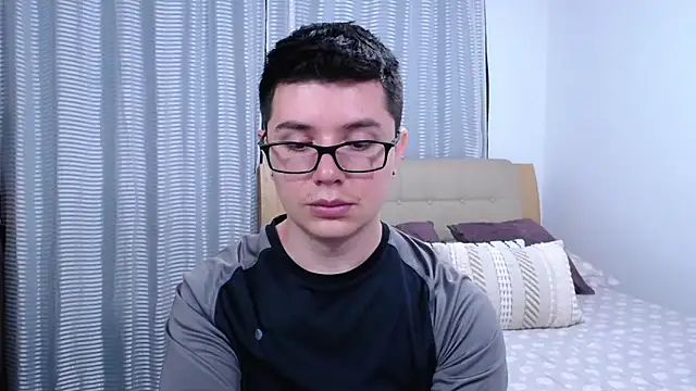 BlackFoXXX69 online show from May 12, 2026, 9:43 pm