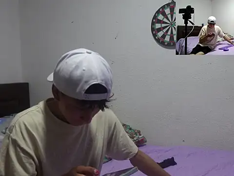 Trevordonson milf online show from March 4, 2026, 2:41 am