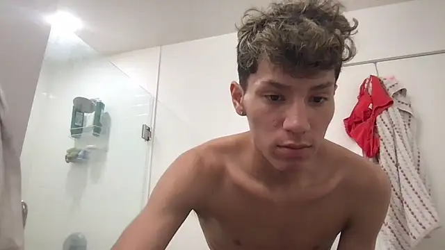 Snapshot of d3montwink chatting on March 4, 2026, 3:31 pm d3montwink online show from March 4, 2026, 3:31 pm