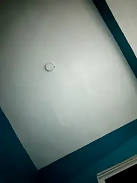 Snapshot of Hugaldo11 chatting on February 25, 2026, 6:24 am Hugaldo11 online show from February 25, 2026, 6:24 am