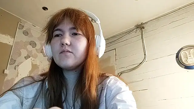 DinaFirebird online show from March 12, 2026, 5:13 am