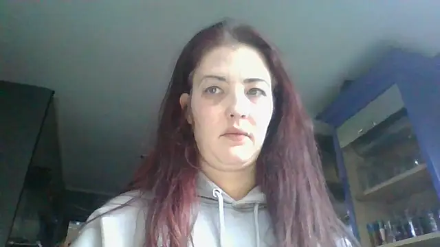 xoxchaarrxox online show from February 25, 2026, 10:04 am