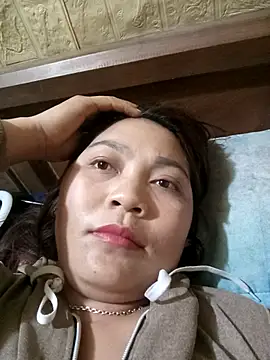 Linhna20 online show from March 15, 2026, 2:57 pm