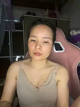 Snapshot of Ivy_Trix2 chatting on May 31, 2026, 5:24 am Ivy Trix2 online show from May 31, 2026, 5:24 am